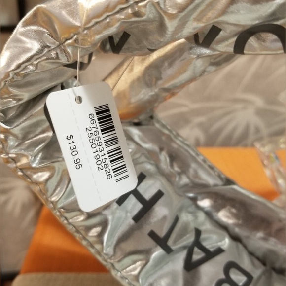 Bath And Body Works Exclusive Black Friday Puffy Silver Tote (18.5"x14") - Picture 4 of 4